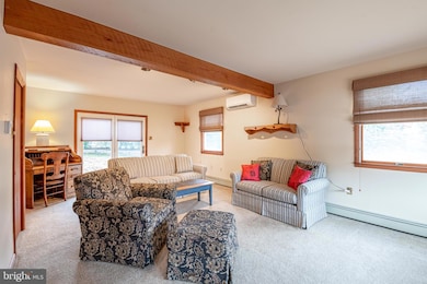 823 Fritz Ave, Reading, PA 19607 - photo 4