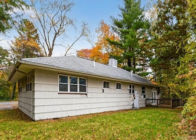 48 E Rogues Path, Huntington Station, NY 11746 - photo 4