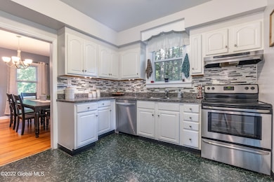 872 St David_s Ln Niskayuna NY mls-9