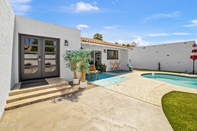 3037 E Clarendon Ave revised-14