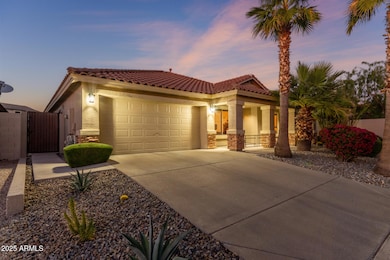 2302 W Hedgehog Place, Phoenix, AZ 85085 - photo 3