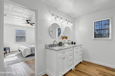 05 Master Bathroom