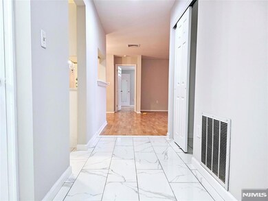 300 Crown Ct unit 531, Edgewater, NJ 07020 - photo 4