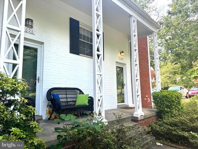1628 Preston Rd, Alexandria, VA 22302 - photo 2