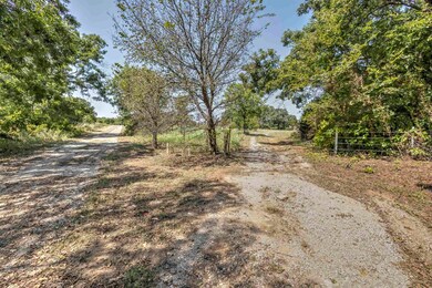 175590 Tebow Rd, Duncan, OK 73533 - photo 4