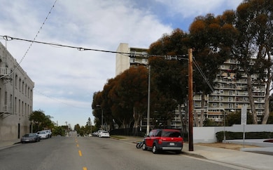 340 S Mesa St, Los Angeles, CA 90731 - photo 7