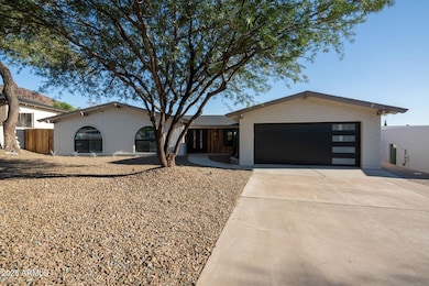 2439 E Lincoln Cir, Phoenix, AZ 85016 - photo 2