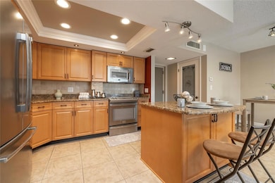 Yorkshire House unit 613, Saint Petersburg, FL 33715 - photo 6