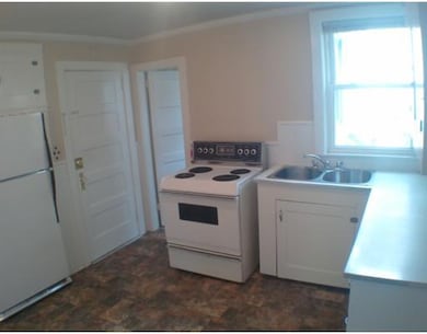 141 Grove St, Woonsocket, RI 02895 - photo 2