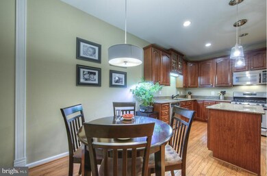 8821 Carpenters Hall Dr, Lorton, VA 22079 - photo 7