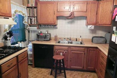 Kitchen. KITCHEN