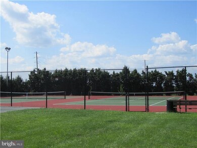 1402 Franklin Ct unit 19, Lansdale, PA 19446 - photo 5