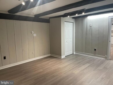 550 N Trooper Rd unit G3, Norristown, PA 19403 - photo 6