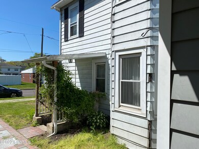 537 E 2nd St, Nescopeck, PA 18635 - photo 5