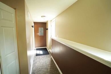 106 Pecos Cir, Carpentersville, IL 60110 - photo 5