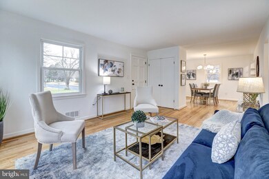 2116 Forest Glen Rd, Silver Spring, MD 20910 - photo 5