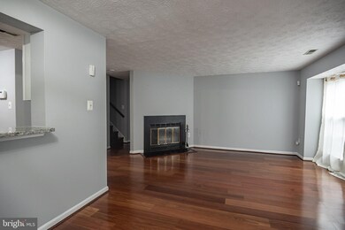 14121 Aldora Cir, Burtonsville, MD 20866 - photo 6