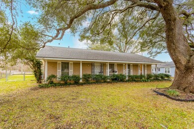 1316 Courtney Dr, Richmond, TX 77469 - photo 2