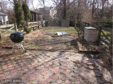 43 Bernadotte Ct, Parkville, MD 21234 - photo 2