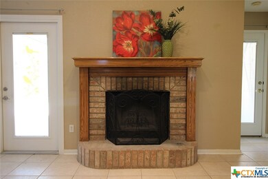 610 Bowen Ave, Copperas Cove, TX 76522 - photo 6