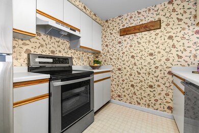 Sutton Pond unit C538, North Andover, MA 01845 - photo 5