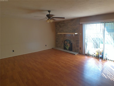 15823 Ironside Hill Dr, Houston, TX 77053 - photo 5