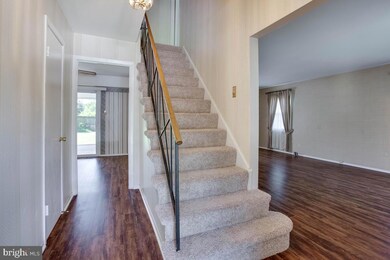 15749 Pointer Ridge Dr, Bowie, MD 20716 - photo 4