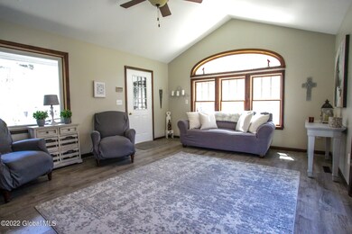 105 Chelsea Dr, Saratoga Springs, NY 12866 - photo 5