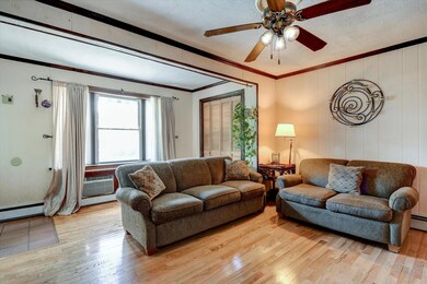 07-Living Room