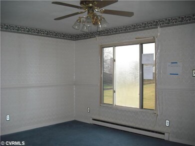 Living Room - Formal Living Room (could be used as