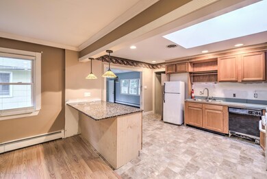 012_KITCHEN