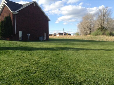 130 S Sunshine Dr, Shepherdsville, KY 40165 - photo 6