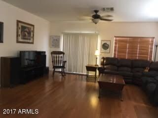 WATERVIEW SPACIOUS LIVING RM