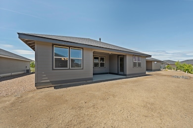 2622 NW Redwood Cir unit 40, Redmond, OR 97756 - photo 6