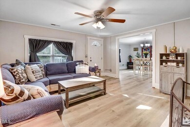20-213 Lee Dr-20