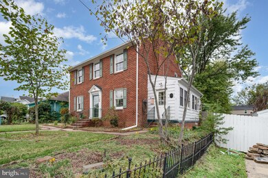 1209 Parcell St, Fredericksburg, VA 22401 - photo 2