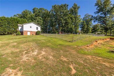 3835 Earnhardt Rd, Asheboro, NC 27205 - photo 4