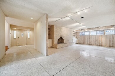 355 Tealwood Dr, Houston, TX 77024 - photo 5