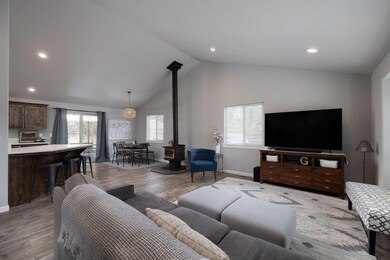 55659 SWan Rd (10 of 36)