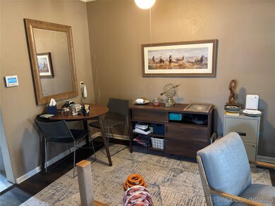 1722 N 3rd St, Enid, OK 73701 - photo 6