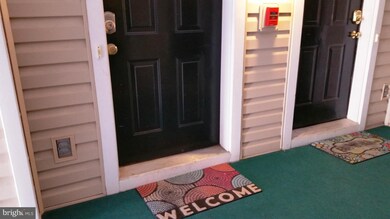 8195 Halley Ct unit 301, Lorton, VA 22079 - photo 3