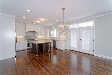 237 N Geneva Ave, Elmhurst, IL 60126 - photo 7