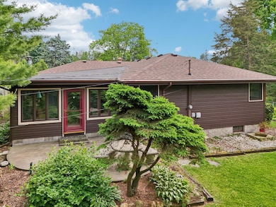 71-web-or-mls-W Page St-0606-069