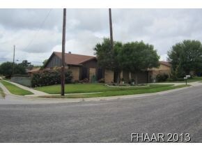 118 E Hogan Dr, Copperas Cove, TX 76522 - photo 2