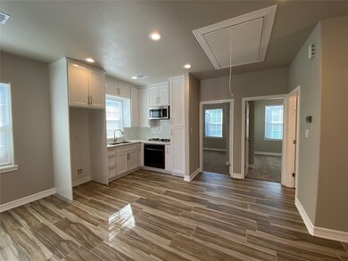 6519 Apollo St, Houston, TX 77091 - photo 3