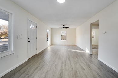 1621 N Grove Ave, Wichita, KS 67214 - photo 4