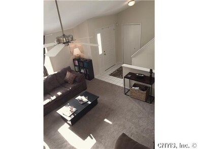 Foyer Not your typical split level, enter into the