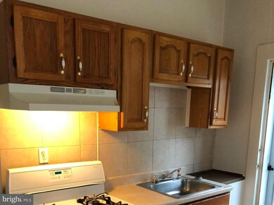 710 N Grantley St, Baltimore, MD 21229 - photo 5