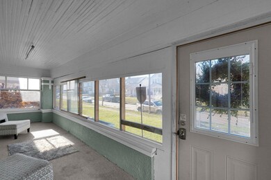 196 N Ogden Ave, Columbus, OH 43204 - photo 4