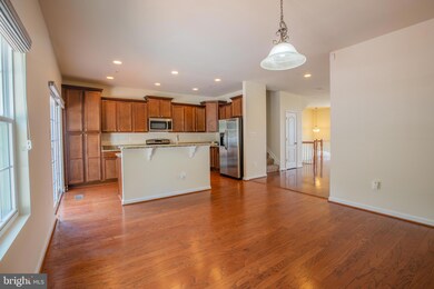 8517 Crooked Tree Ln, Laurel, MD 20724 - photo 7